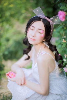 漂亮的保姆1中文